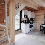 Iisland Usva, Seaside House With Sauna And Jacuzzi *