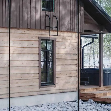 Iisland Usva, Seaside House With Sauna And Jacuzzi *