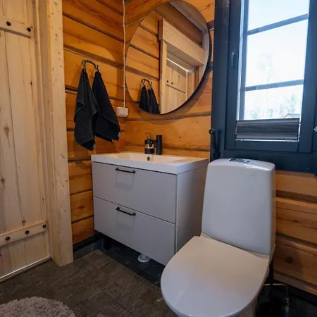 Iisland Usva, Seaside House With Sauna And Jacuzzi