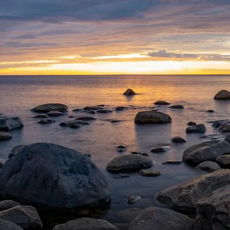 Iisland Usva, Seaside House With Sauna And Jacuzzi Casa vacanze Ii