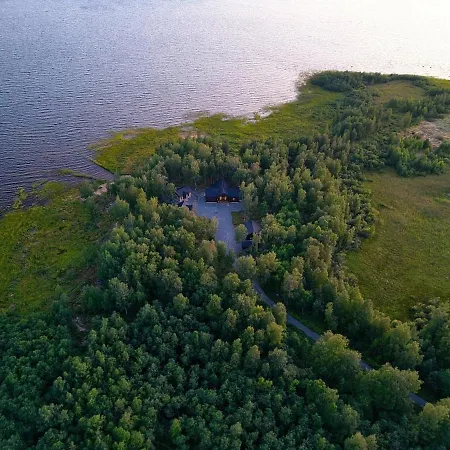 Iisland Usva, Seaside House With Sauna And Jacuzzi Ii