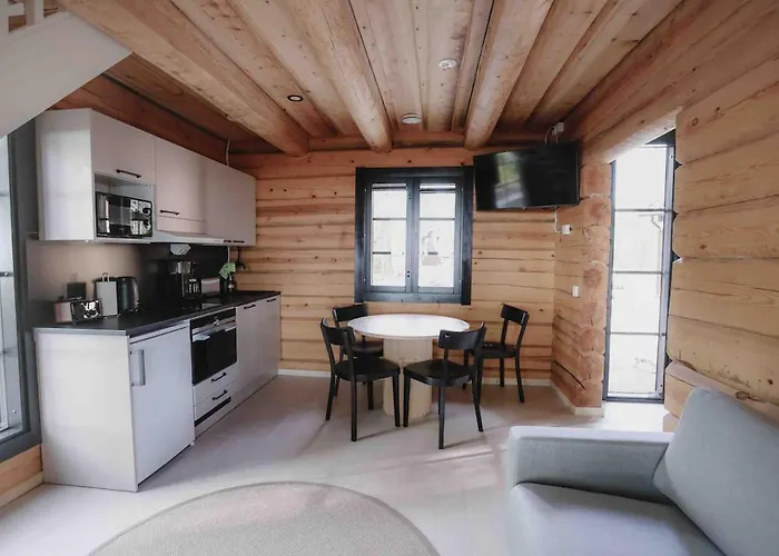 Iisland Usva, Seaside House With Sauna And Jacuzzi 度假居