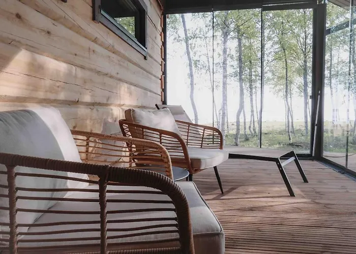 Iisland Usva, Seaside House With Sauna And Jacuzzi 伊镇